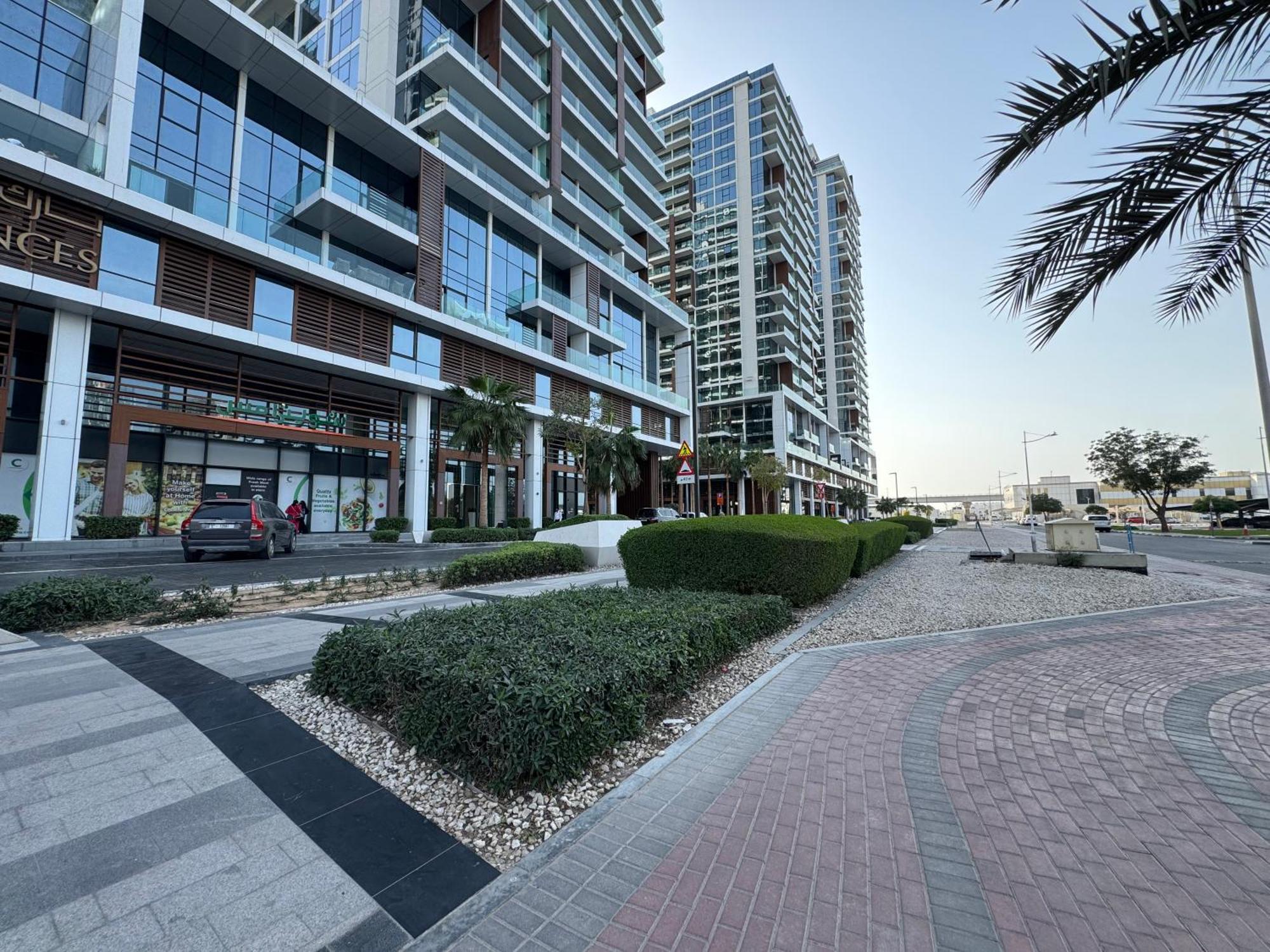Ashri Luxe Spacious Near Metro, Frame Apartment *