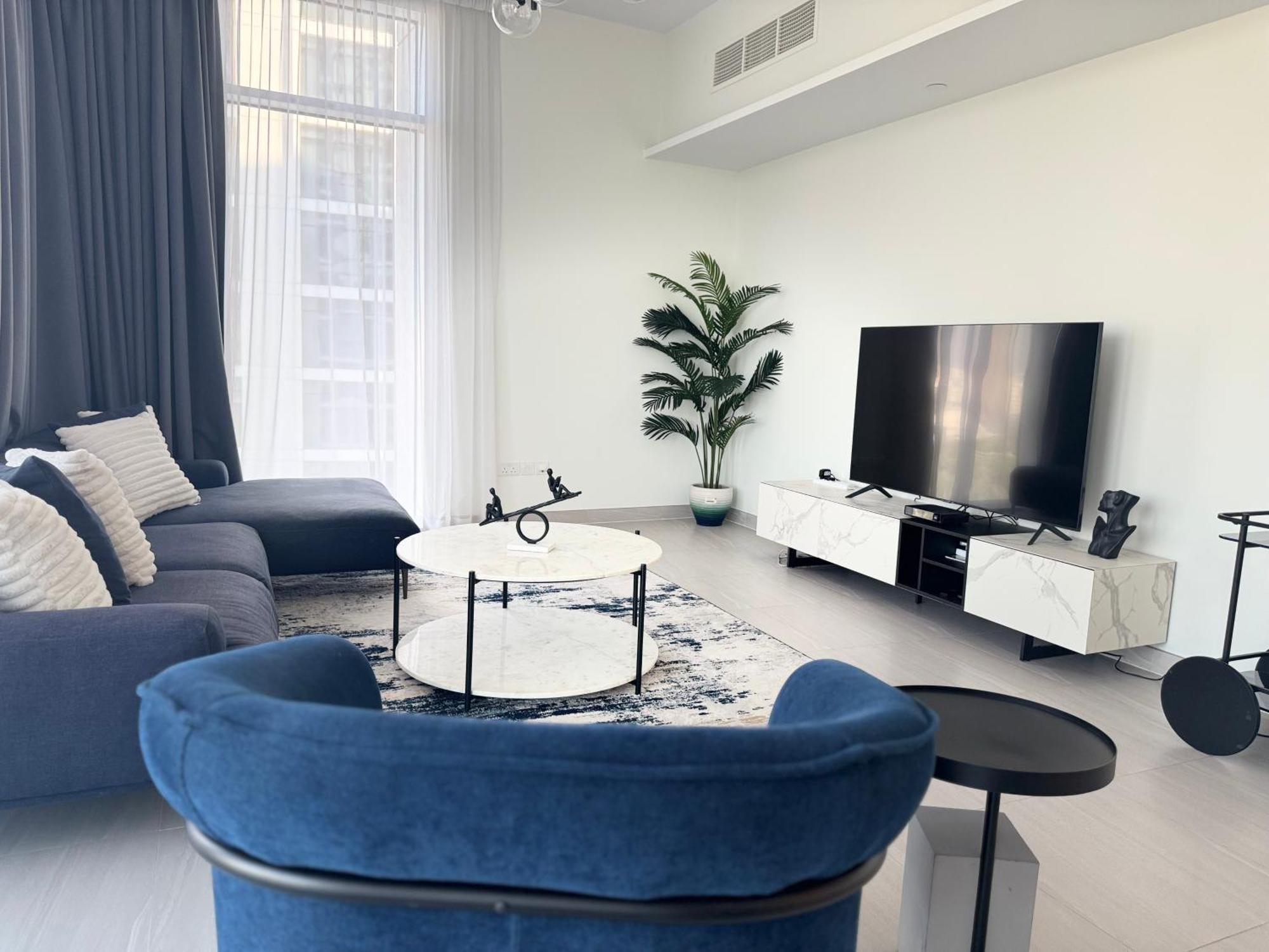 Apartment Ashri Luxe Spacious Near Metro, Frame Dubai