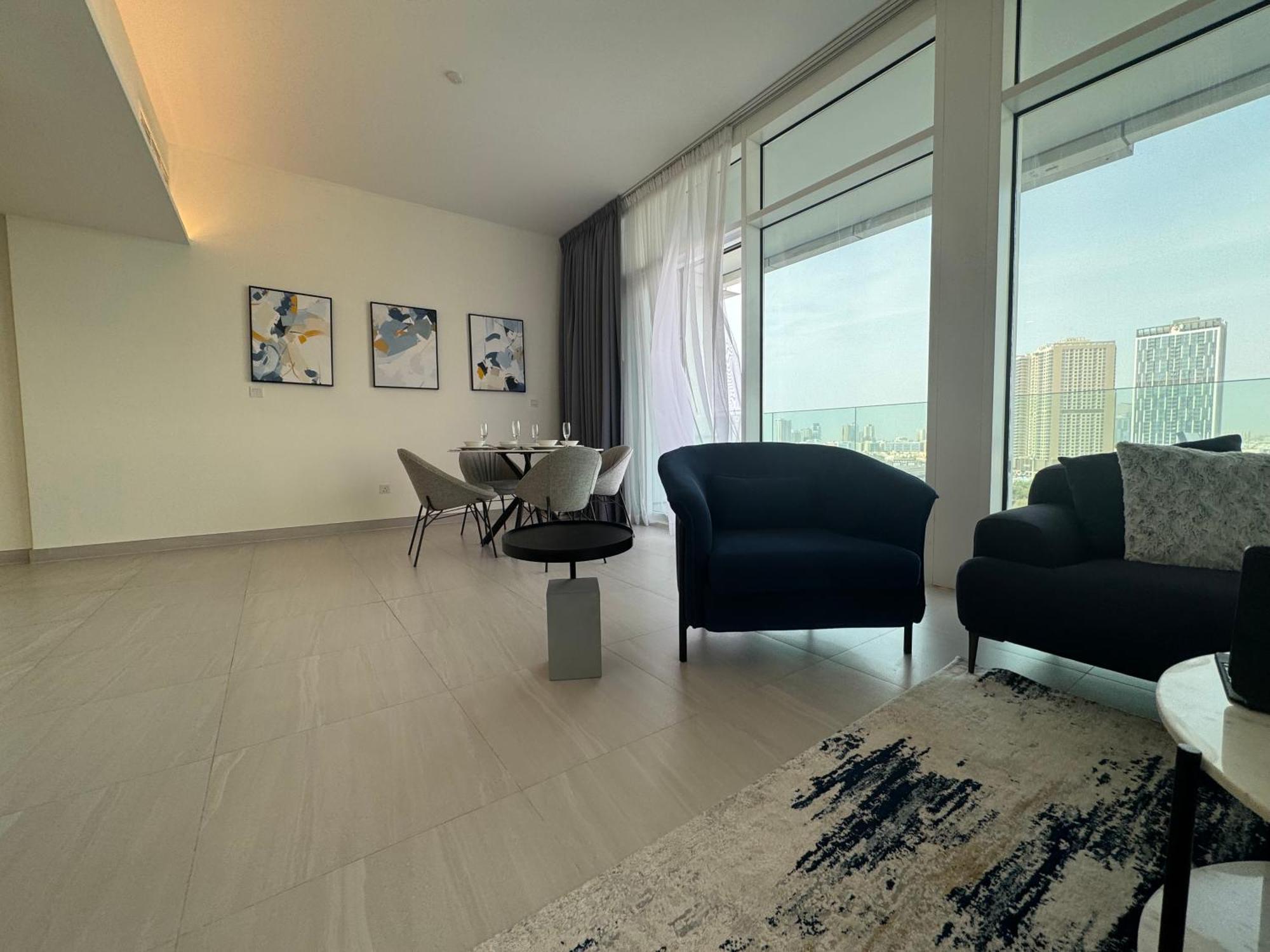 Ashri Luxe Spacious Near Metro, Frame Appartement Dubai