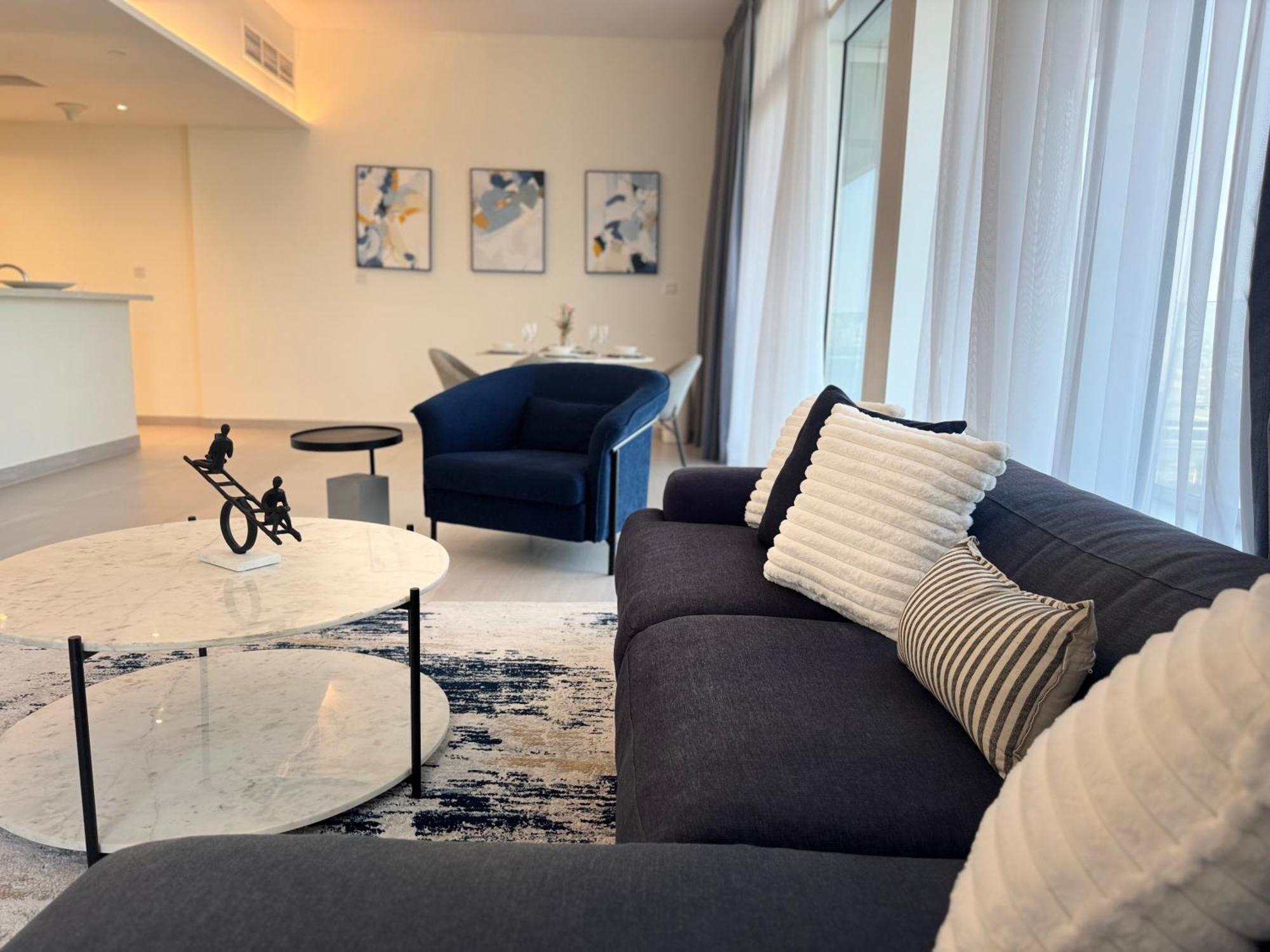 Ashri Luxe Spacious Near Metro, Frame Appartement *