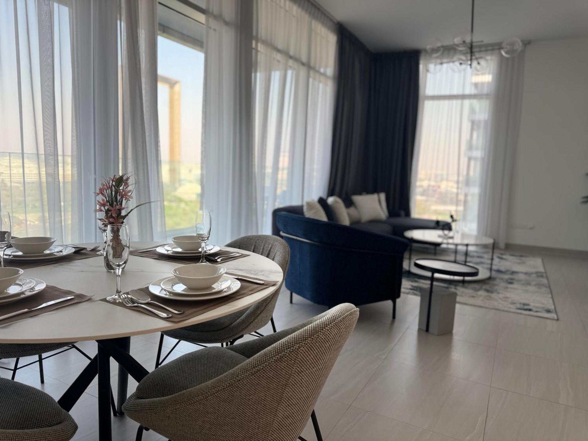 Ashri Luxe Spacious Near Metro, Frame Appartement Dubai